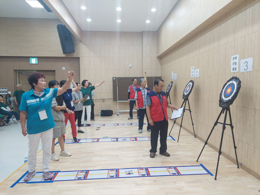 31일 ((사)대한노인회 홍성군지회, 어르신 한궁대회 성료).jpg
