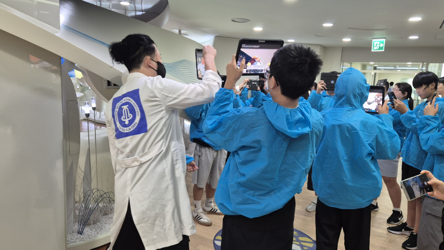 요청사진1. 합덕청소년방과후아카데미 5차 진로 나침반 활동1.jpg