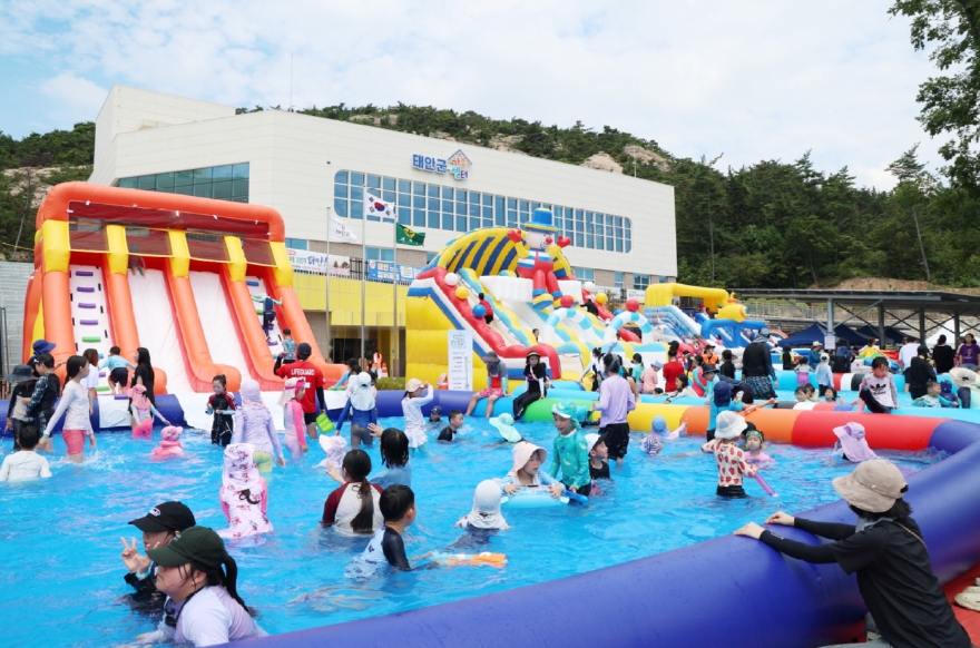 가족공감센터 이용자 10만 명 돌파 4(태안썸머파크 250802).JPG