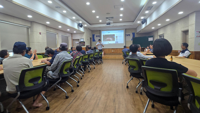 6. 지난 6월 초록꿈틀마을에서 열린 워케이션 운영 전문성 강화를 위한 주민 역량강화 교육.jpg