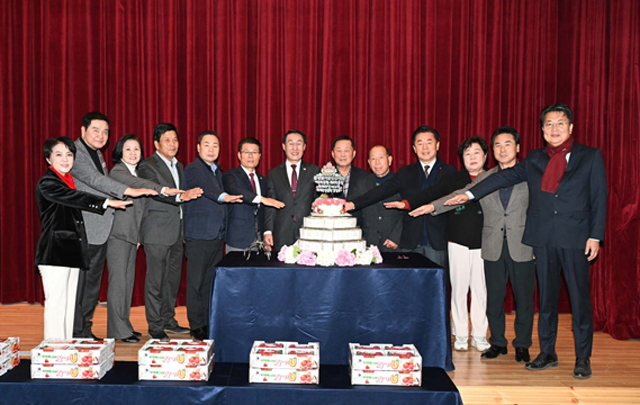 8일 (전국을 사로잡은 맛 “이게 홍성 딸기U_” ).jpg