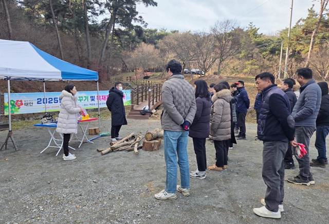4. 숲가꾸기 행사 1.jpg