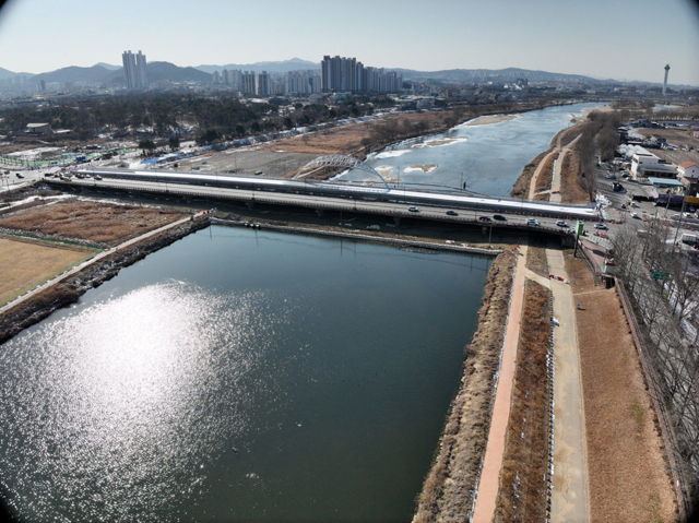 4. 아산 충무교 건설공사, 2월 초 교통 체계 전환 실시.JPG