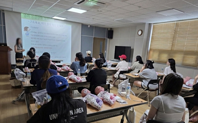 (사진6)임산부 건강교실 운영1.jpg