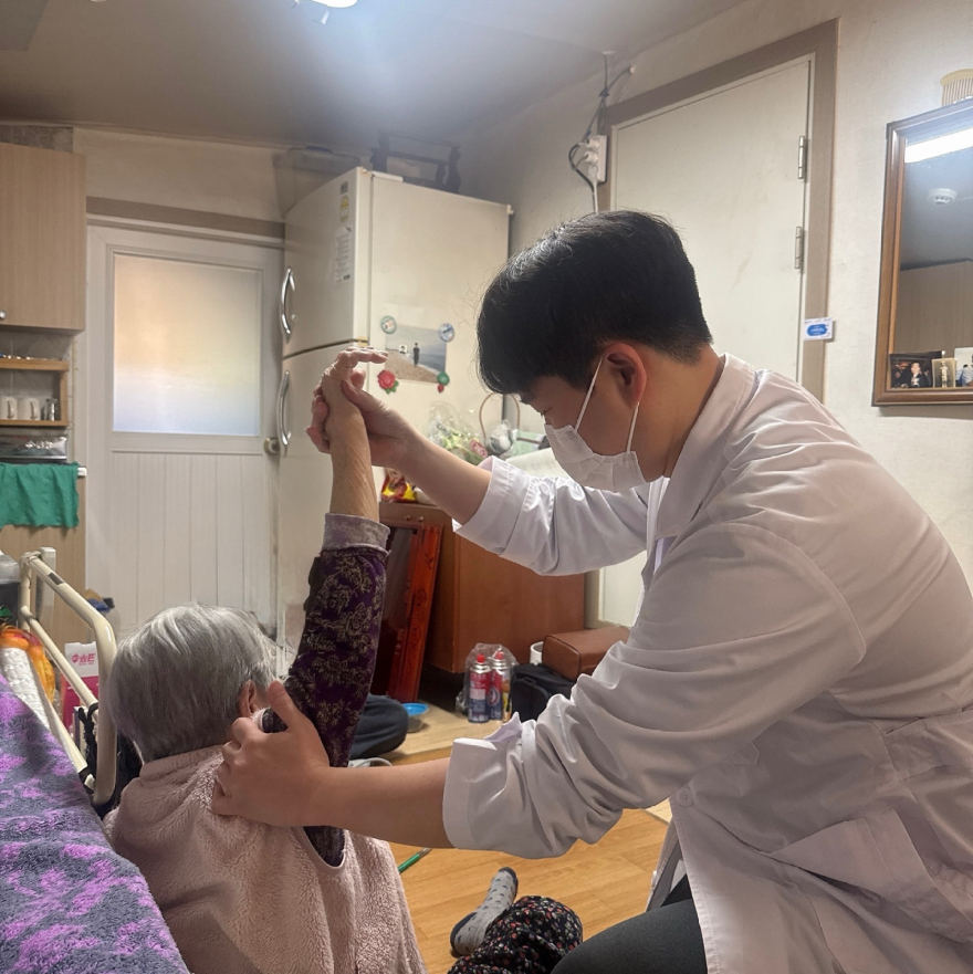 20일 (홍성군, 거동 불편해도 걱정없는 재택 의료서비스 ‘눈길’)2.jpg