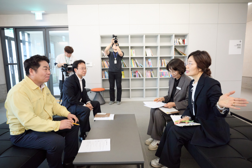 1. 아산시 “밤에도, 방과 후도 안심”… 어린이 의료·돌봄 안전망 점검(2).jpg