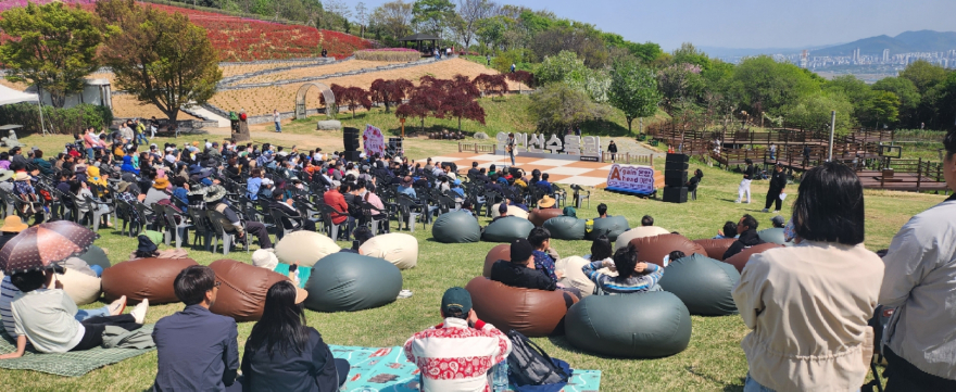 4. 봄이면 다시, 영인산 철쭉… 아산시, 제4회 영인산 철쭉제 개최.jpg