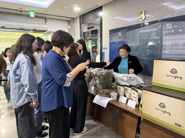 (사진4)명천맛김 홍보판촉행사.jpg