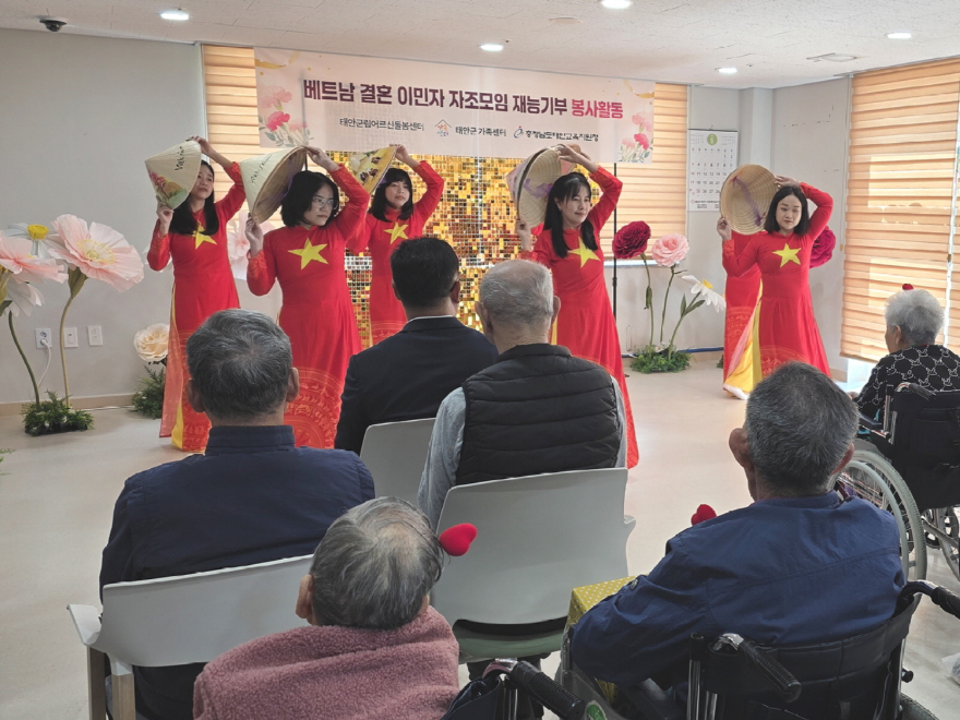 베트남 자조모임 봉사활동.jpg