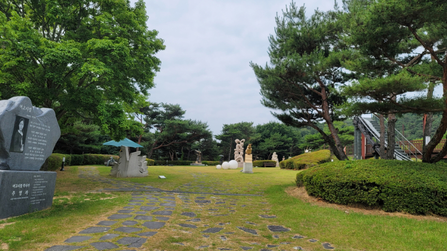 3.예당관광지 예초 및 관목 전정 완료 모습 (1).jpg