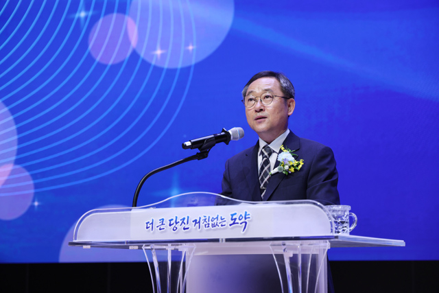 (사진1)성만제 부시장 취임식(2).JPG