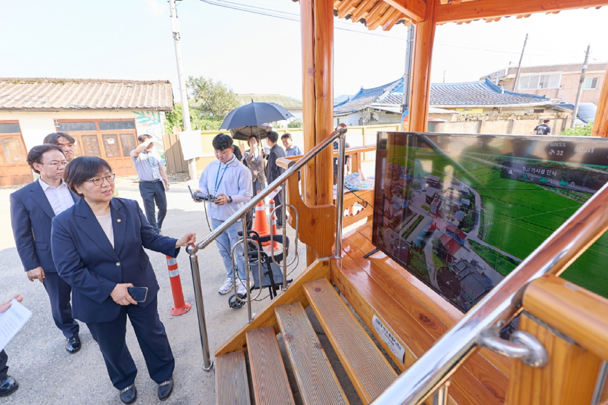 2. 아산시, 보건복지부와 ‘여름철 취약계층 보호 대책’ 현장 점검(3).jpg