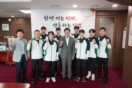 당진시청 배드민턴단, 전국체전 출전 보고
