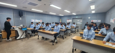 천안 축구역사박물관, K리그 선수단 찾아 건립 홍보…유물 확보 총력