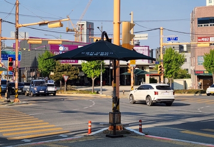 서산시, 폭염 대비 그늘막 설치 ‘보행자 폭염 피해 최소화’