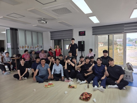 지역 대학생들의 따뜻한 나눔…정미면 경로당 의료 봉사 실시
