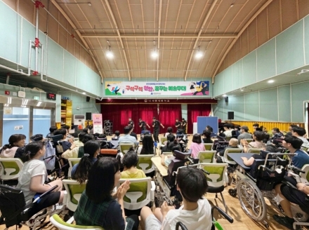천안문화재단, ‘찾아가는 예술무대’와 함께하는 따뜻한 동행