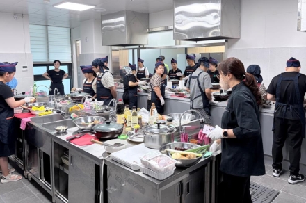 예산군, 함께 요리하며 이웃되다… ‘궁중찜닭 만들기’로 다문화 소통 넓혀