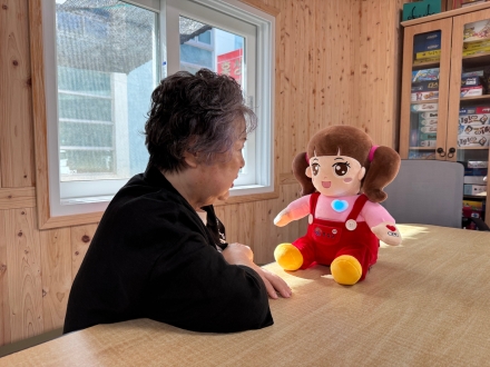 홍성군, AI 돌봄로봇으로 촘촘한 통합돌봄체계 가동