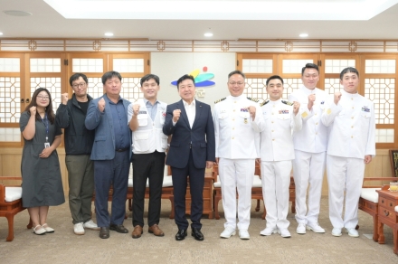 예산군, 윤봉길함 부대원과 친선교류… 헌혈증 77장으로 나눔 실천