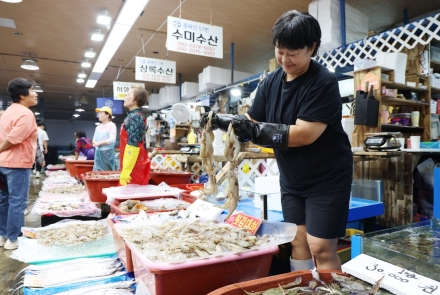 태안군, ‘가을 미식 여행 1번지의 저력’ 보고 즐기는 체험형 축제로 빛난 안면도 백사장 대하축제