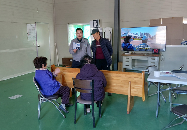 서산경찰서 성연파출소  수확철 교통사고 예방 홍보활동 전개!