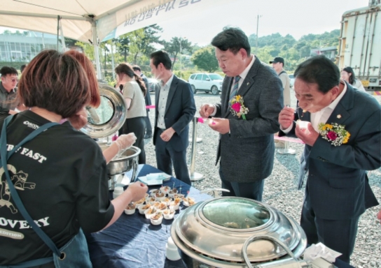 당진산 양식 연어, 처음으로 선보여