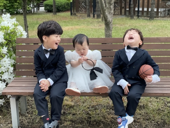 아산시 ‘아기사랑 사진 공모전’ 대상은 배방읍 장진희 씨의 ‘하하하 삼남매’
