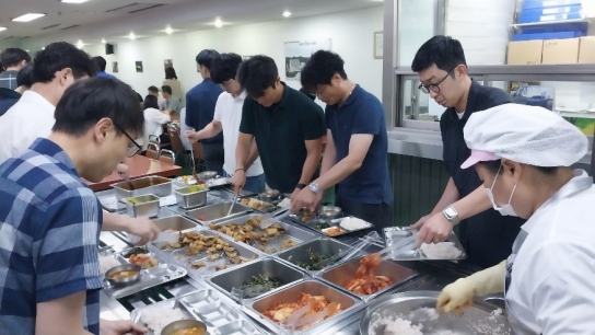 홍성군, 메기 시식회로 지역 양식어가 지원 나서