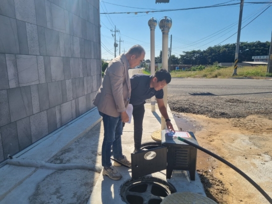 서산시, 개인하수처리시설 책임실명제 스티커 부착 ‘호평’