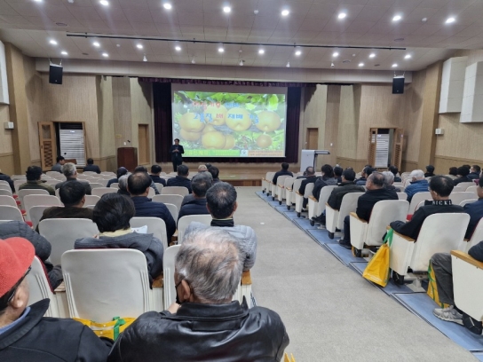 아산시, 아산배연구회원에 일소·열과 피해 및 과수화상병 예방 교육