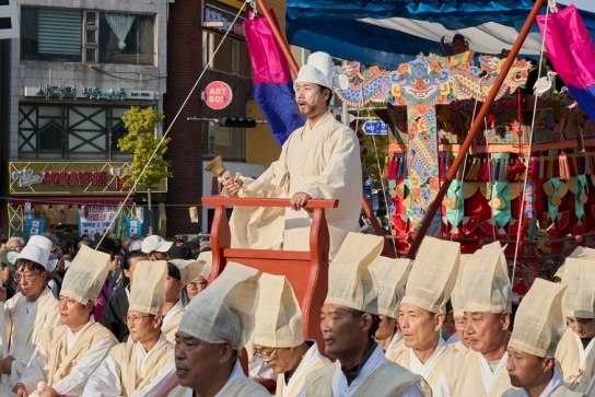 [포토뉴스]아산시, 이순신 장군을 기억하고, 맞이하는 ‘제2회 이순신 순국제전’ 성료