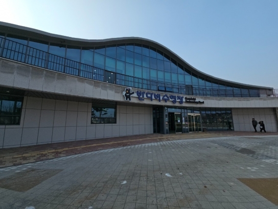 당진시, “장애인도 불편 없이, 비장애인도 편견 없이”  합덕 반다비 수영장 이용해 보세요