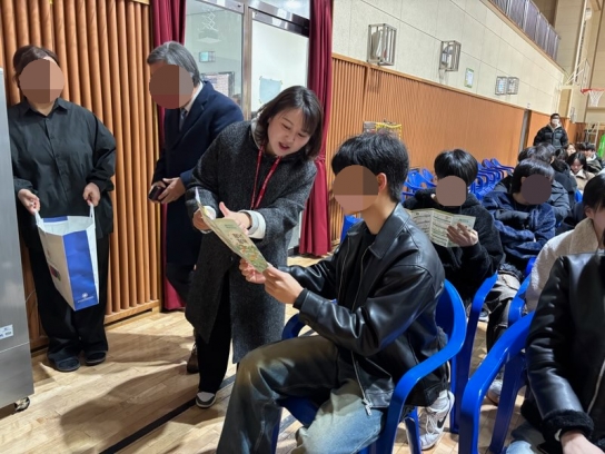 홍성군, 고교 졸업식 찾아 청년정책 홍보