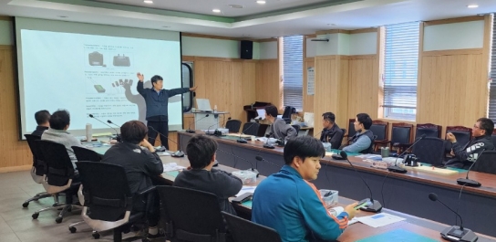 홍성군, 민간드론방제단 드론정비사 교육 실시