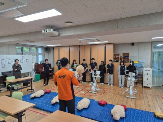 당진소방서, 대호지분교서 실전형 소방훈련 실시… 초기대응 능력 강화